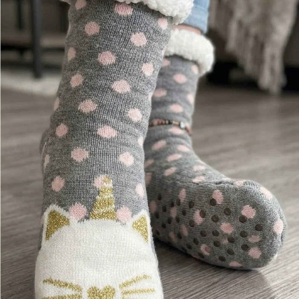 NWT Petco Cozy Fleece Lined Caticorn Slipper Socks - Grey/Pink Polka Dot